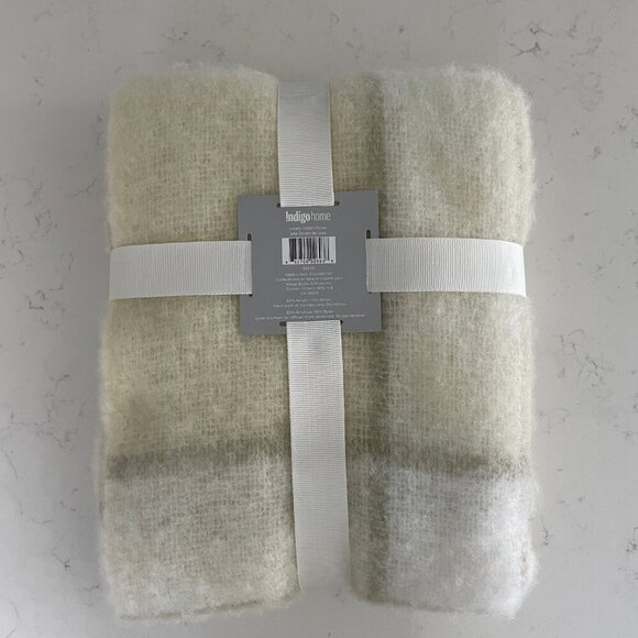 Indigo Home Luxury Italian Plaid Acrylic Nylon Fringed Throw Cream Wht Grn OS - Picture 4 of 6